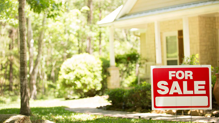 should i use the same agent to buy and sell my home